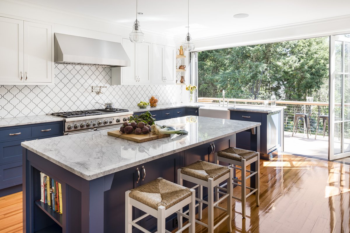 kitchen island© Jacob Lilley Architects Needham, MA